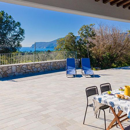 لاكونا B&B Villa Costanza المظهر الخارجي الصورة