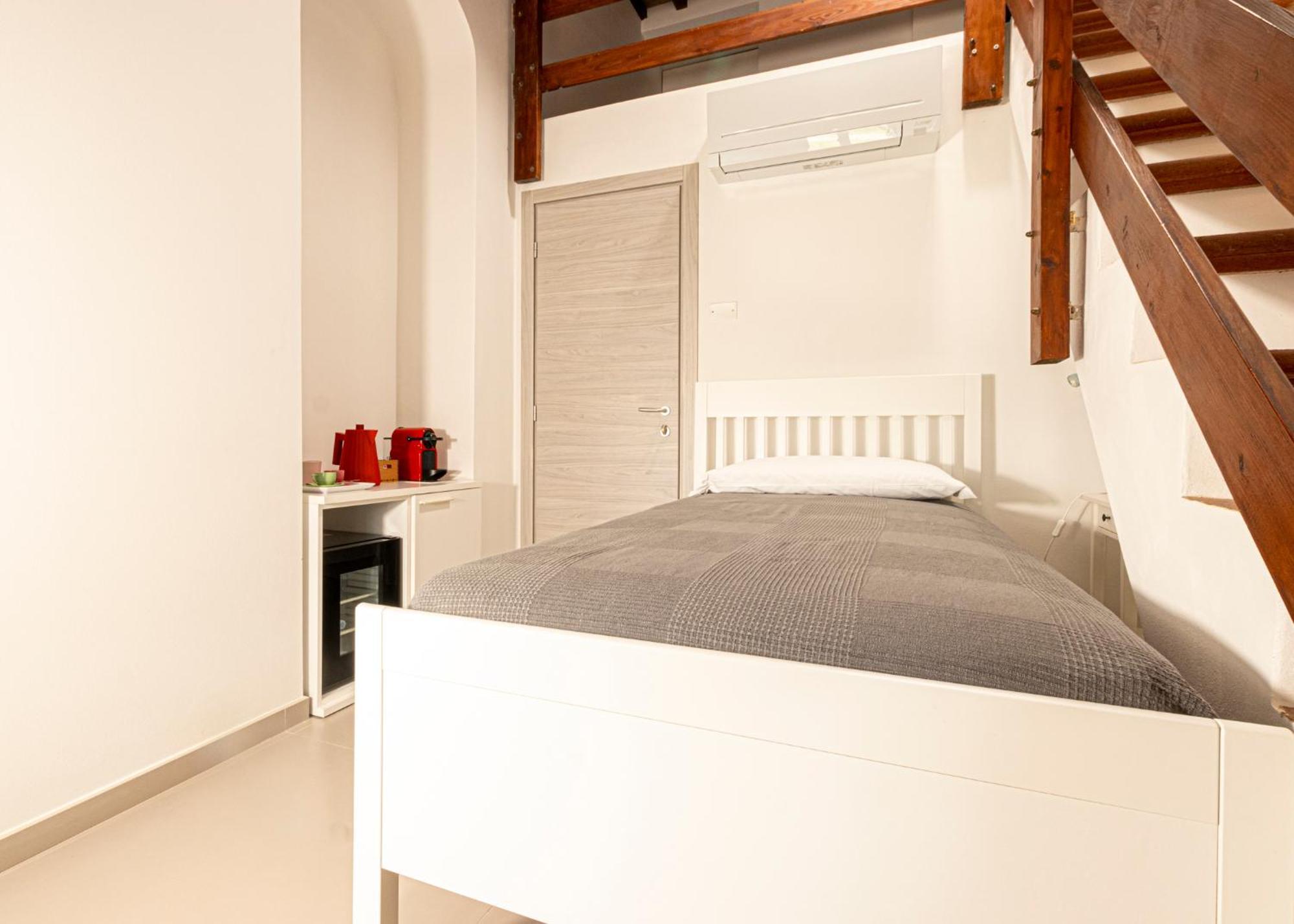 لاكونا B&B Villa Costanza المظهر الخارجي الصورة